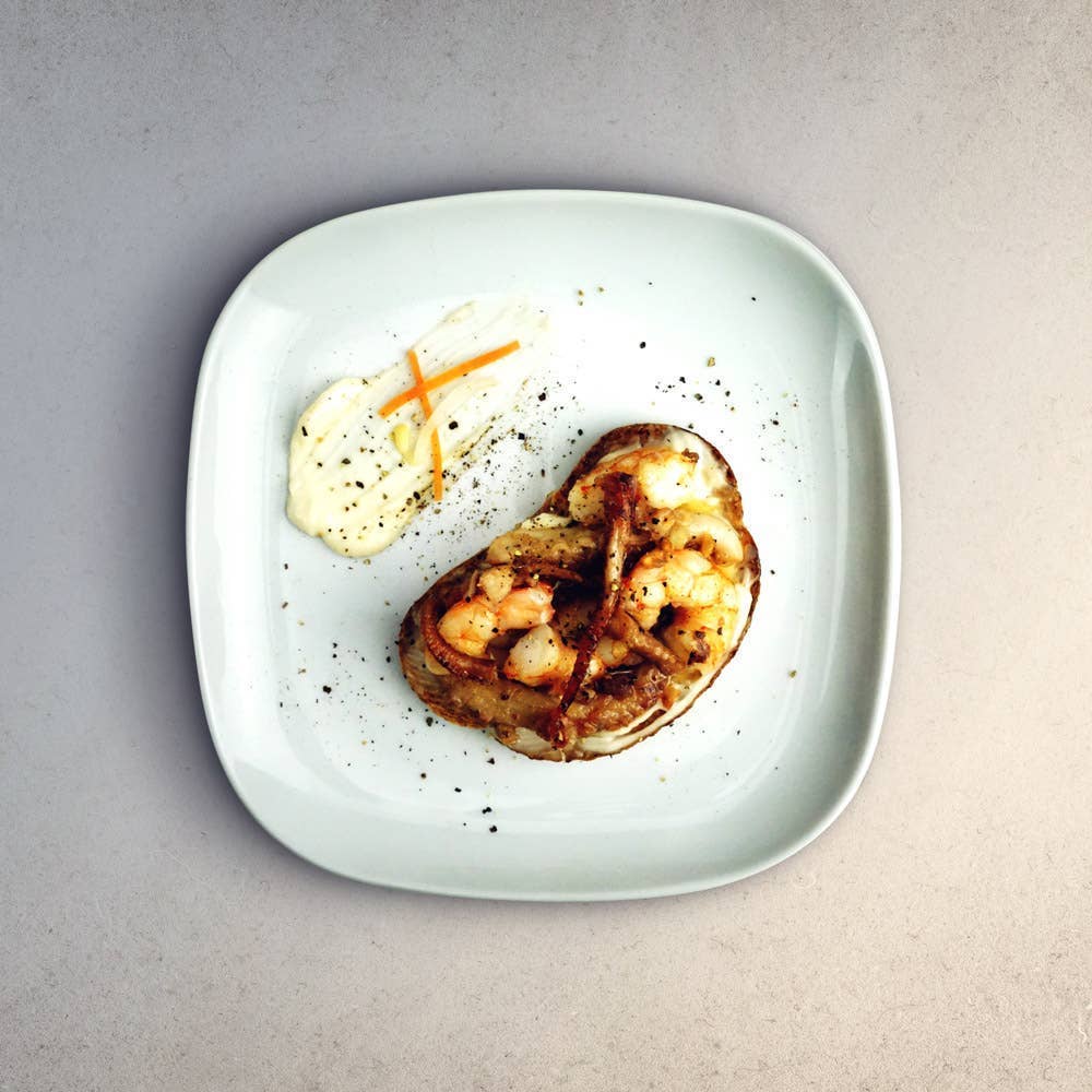 La Narval. Octopus with Garlic Sauce.