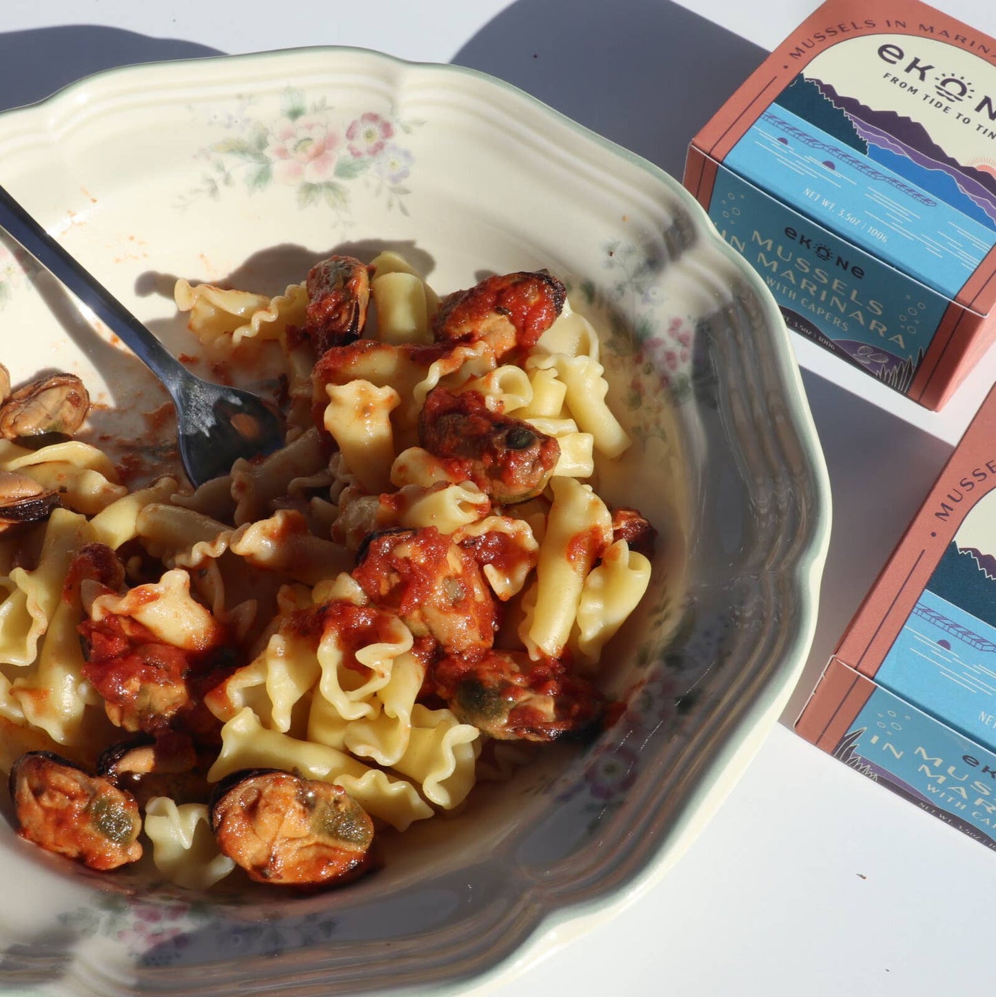 MUSSELS IN MARINARA WITH CAPERS