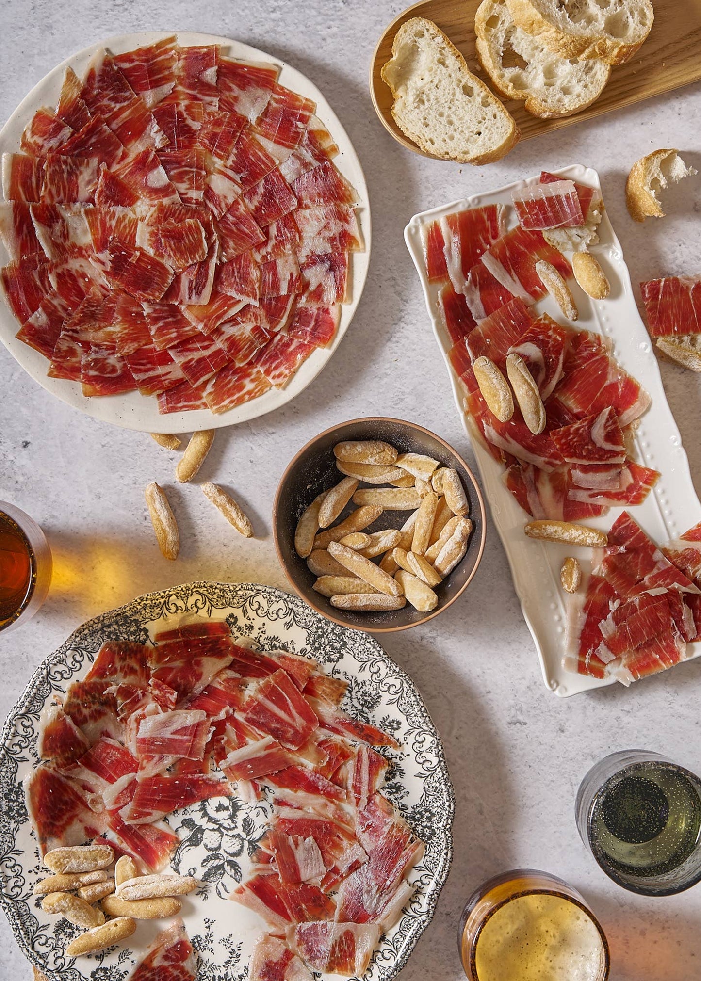 Sliced Ibérico Shoulder Ham