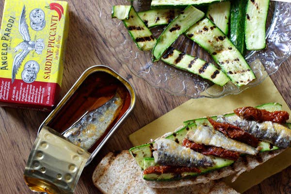Angelo Parodi Spicy Portuguese Sardines in Olive Oil