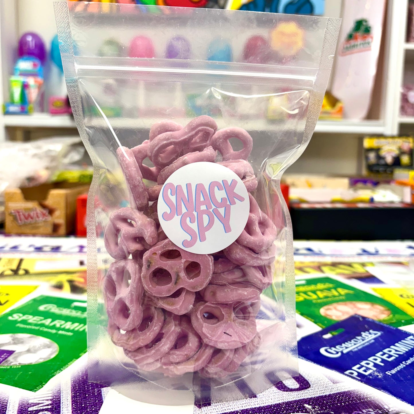 RASPBERRY YOGURT PRETZELS