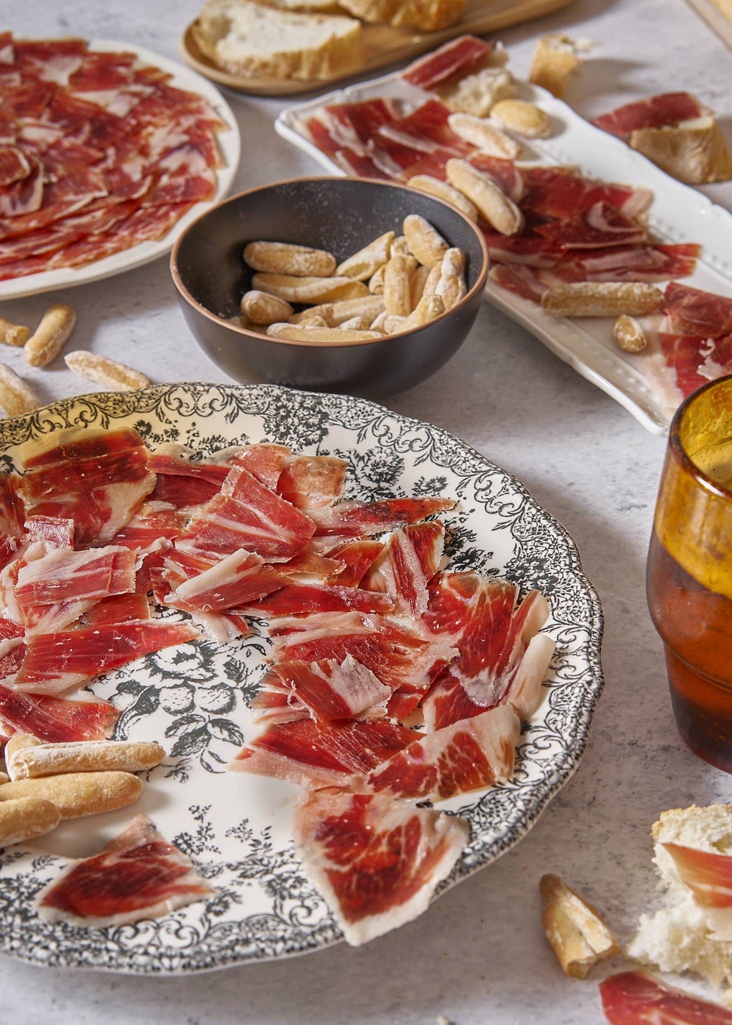 Sliced Ibérico Shoulder Ham